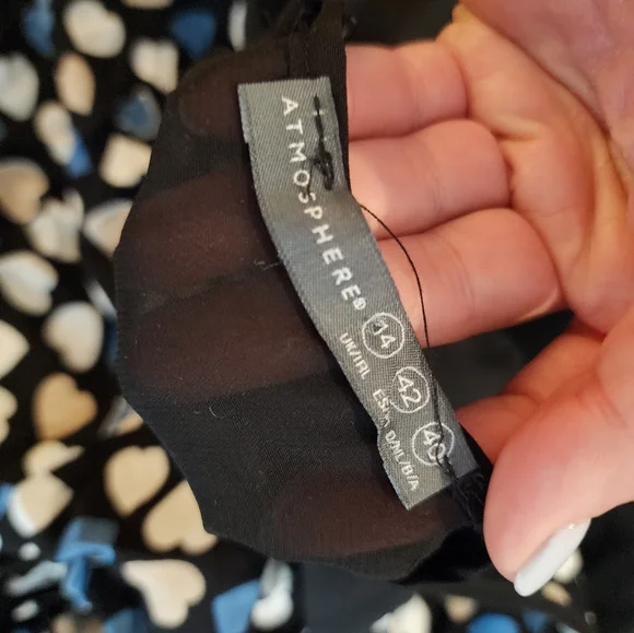 2 Cute Rompers - Picture 6 of 12